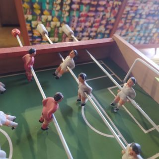 ANTIGUO FUTBOLÍN AÑOS 60