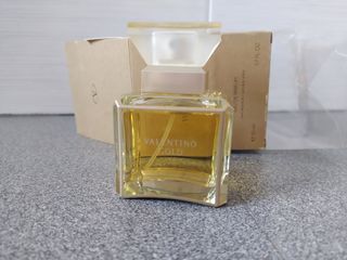 Valentino Gold perfume 