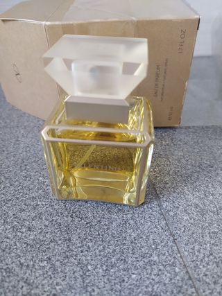 Valentino Gold perfume 