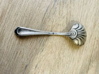 CUCHARITA DE PLATA PARA SERVIR QUESO RALLADO