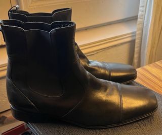 Botines negros de hombre chelsea Zara Collection.