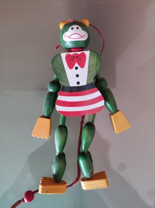 2 muñecos articulados madera