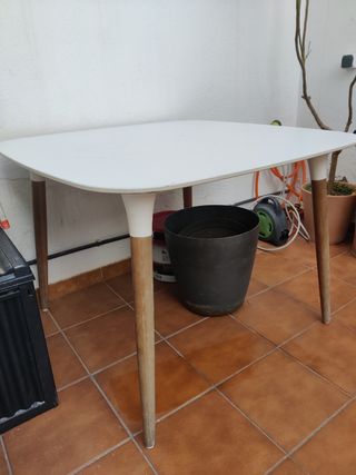 Mesa Exterior Blanca