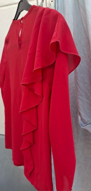 Blusa mujer T 38. Medidas en descripción 