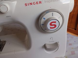 Máquina de coser SINGER Inspiration 4205