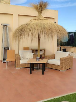 Sombrillas de carri verzo mimbre