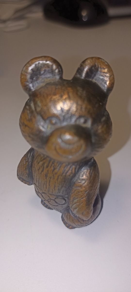 OLYMPIADAS MOSCU MISHA METAL COBRE PLAYME SACAPUNT