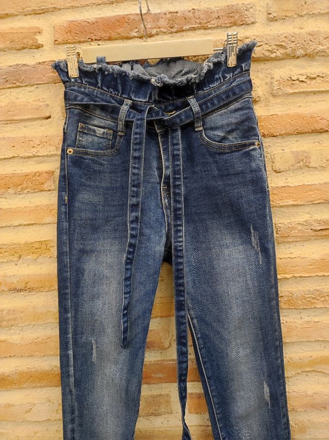 Pantalón pitillo vaquero original