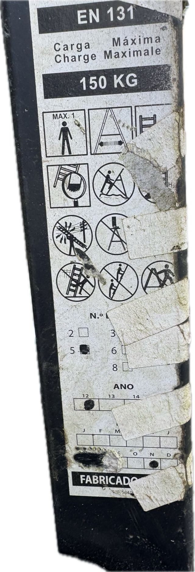 Escalera plegable de aluminio