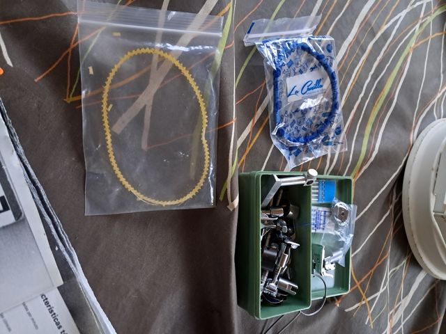 Refrey  transforma 427 maquina de  coser