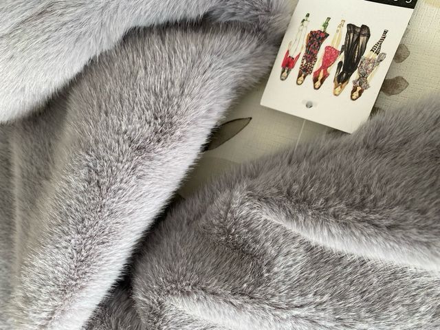 Chaqueta cortita tipo torera en gris nueva