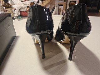 Decolte tacco 12 vernice nera pelle