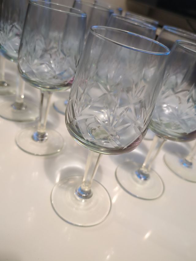 Juego de copas de vino dulce