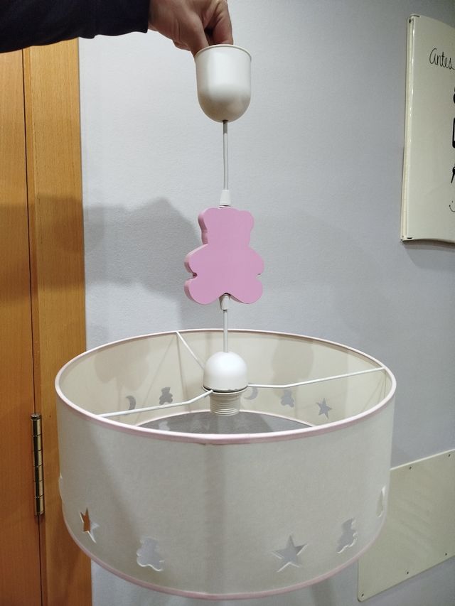Lampara infantil techo y mesita