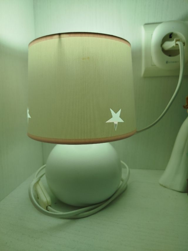 Lampara infantil techo y mesita