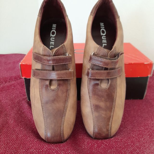 Scarpe in pelle per piedi delicati