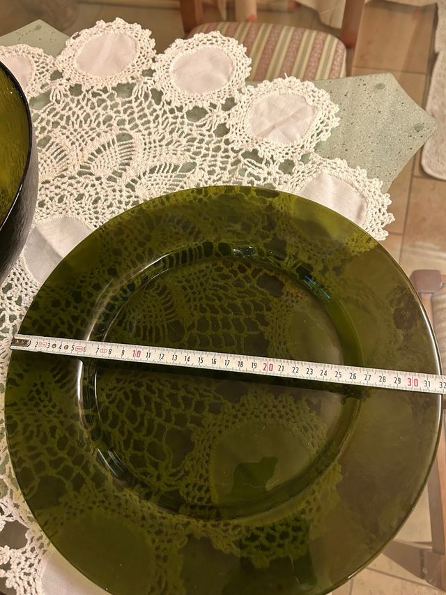 Insalatiera con piatto