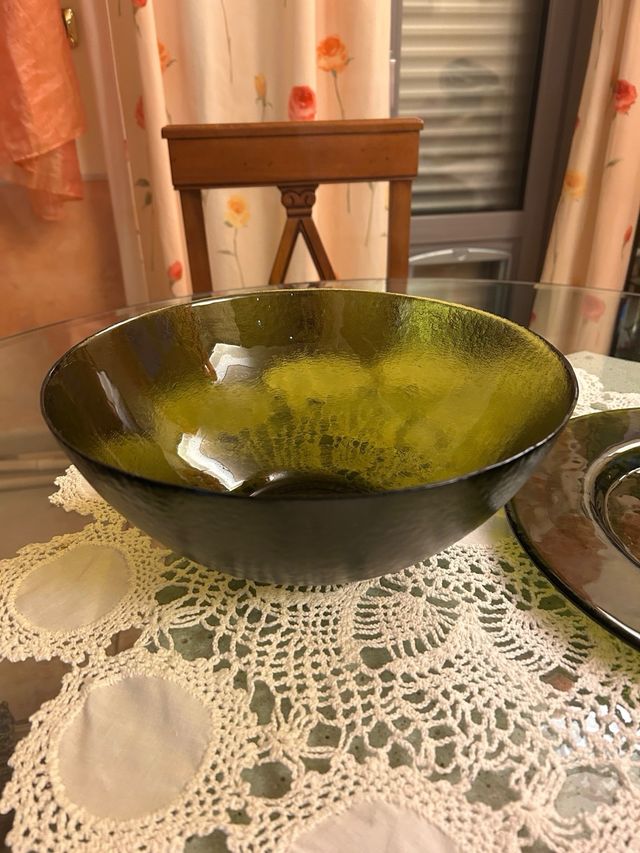 Insalatiera con piatto