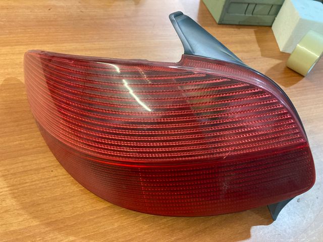 PILOTO TRASERO PEUGEOT 206