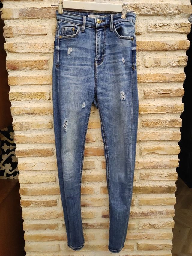 Vaquero pitillo Stradivarius