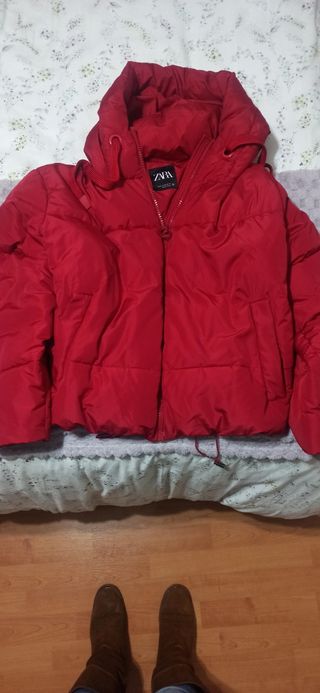 Cazadora roja Zara