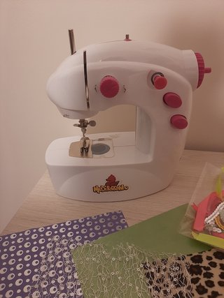 Maquina de coser FASHION NOVA