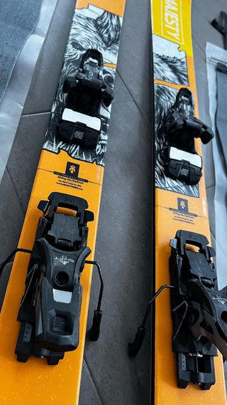 Ski / Esquí MAJESTY DIRTY BEAR XL 180