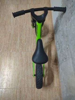 Bicicleta de equilibrio niño