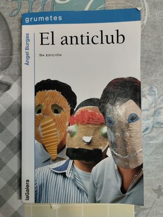 Libros: El anticlub y El libro invisible