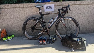 Bicicleta Kuota carbono