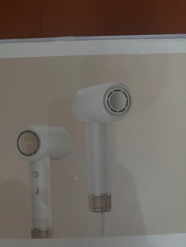 Secador de pelo moderno