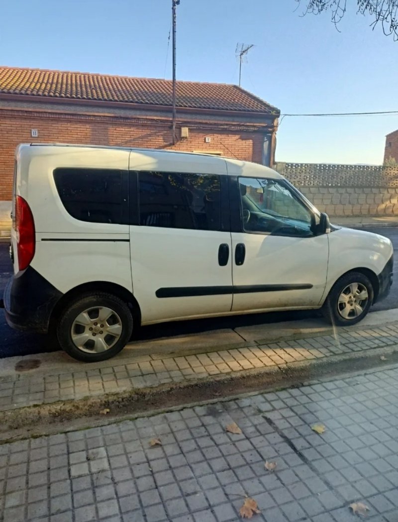 Opel Combo 2013 - foto 1
