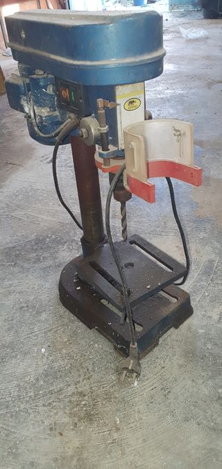 Maquina taladrar 