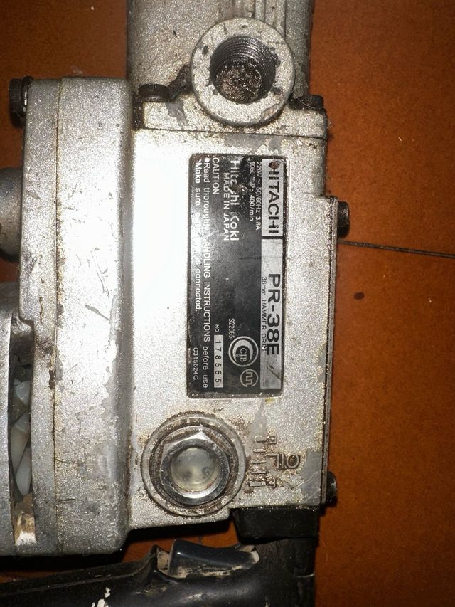Martillo percutor HITACHI