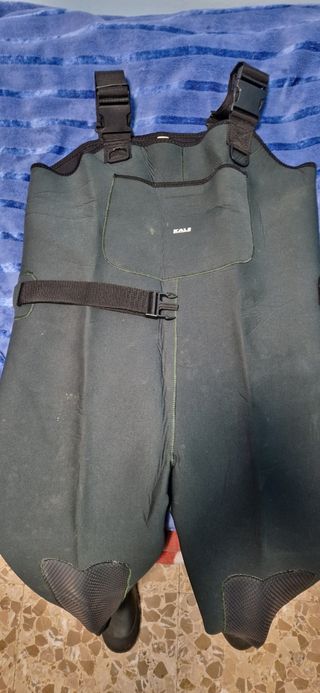 Traje neopreno pesca  con botas kali  
