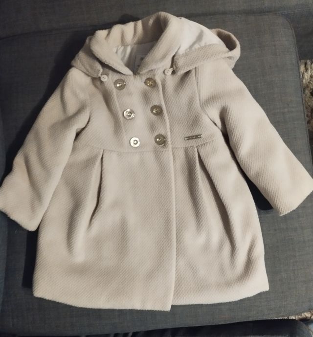 Abrigo de paño mayoral