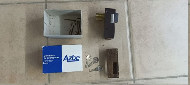 Cerradura Azbe 56-c-60 Dcha.