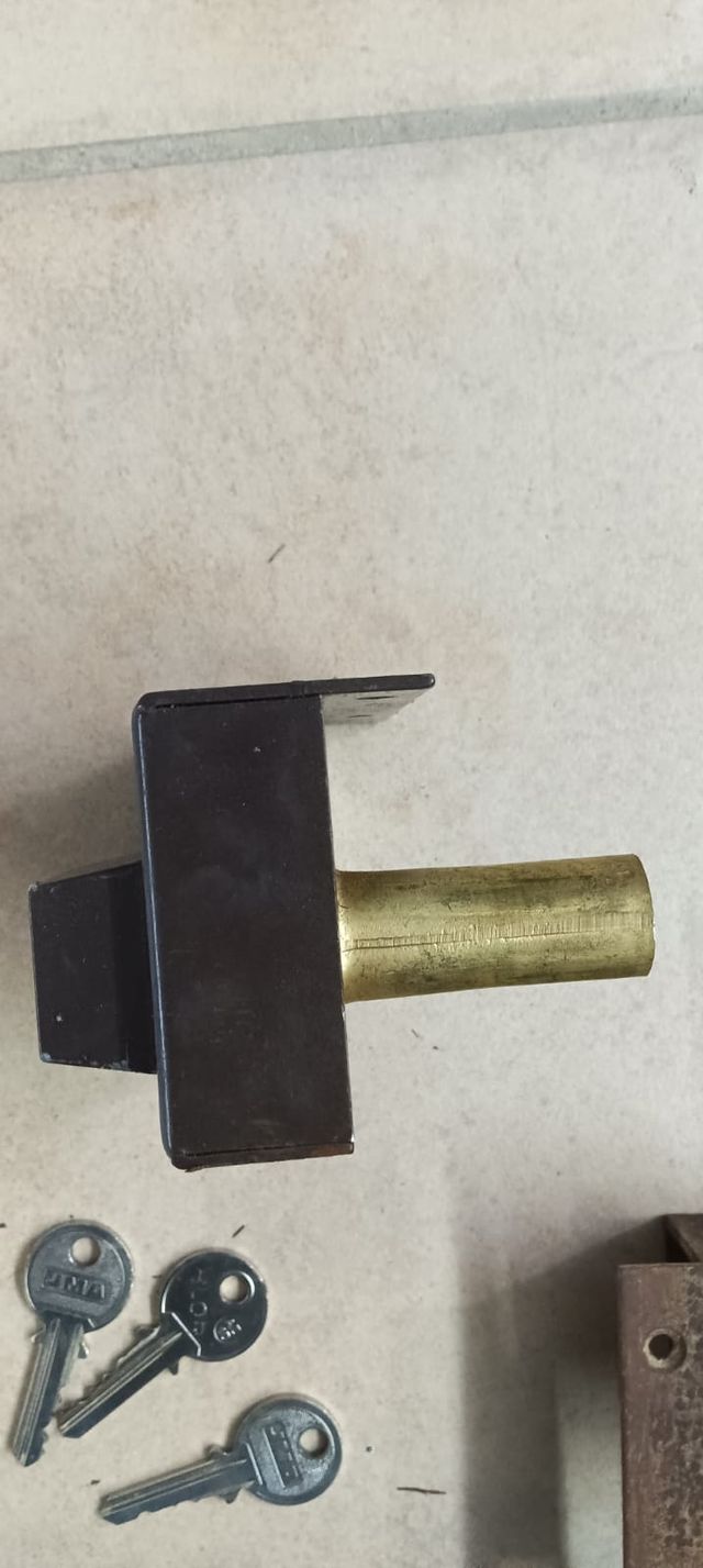 Cerradura Azbe 56-c-60 Dcha.