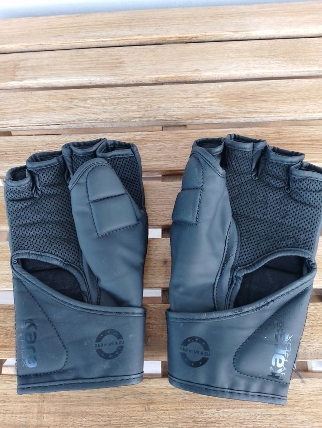 Saco boxeo y guantes