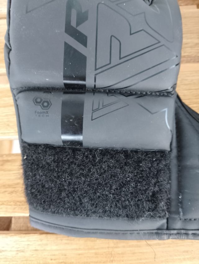 Saco boxeo y guantes