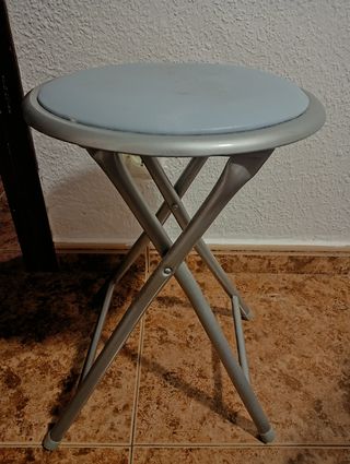 Silla metálica plegable con bloqueo de seguridad