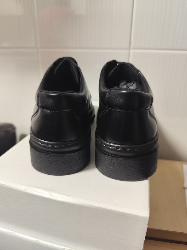 Zapatos Iturri negros junior