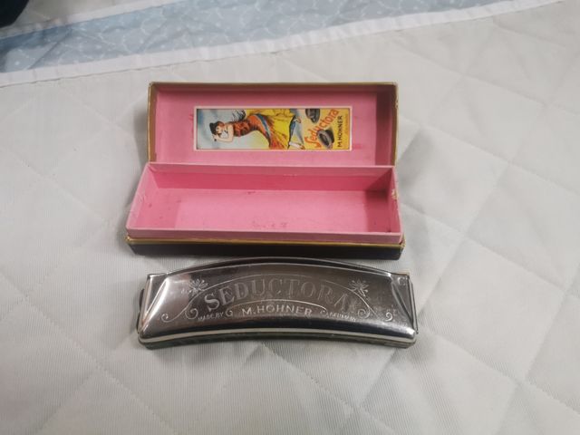 ARMÓNICA CURVADA HOHNER