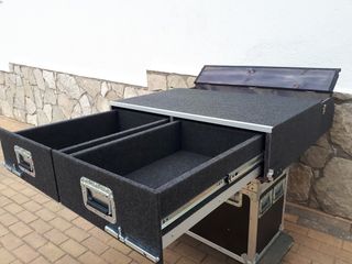 Land Cruiser 250 cajonera