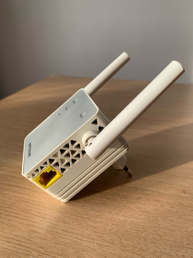 Netgear EX3700 WiFi Range Extender