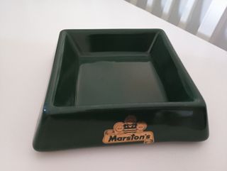 Cenicero porcelana cerveza marston's 