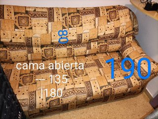 Sofá cama y otro dos plazas
