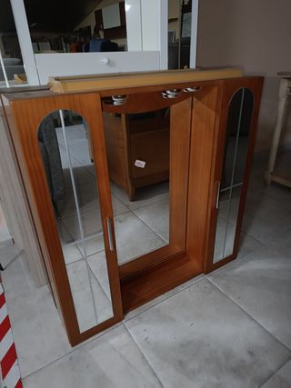 Mueble baño madera