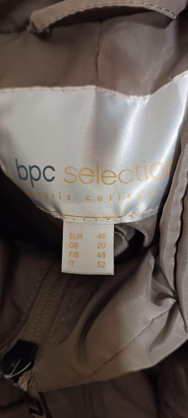 Anorak mujer color taupe