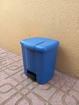 Papelera de baño